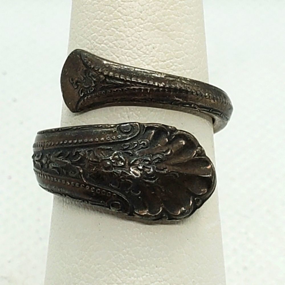 Vintage Royal Windsor Sterling Silver Ring (6)
